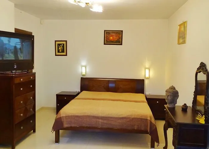 Kafedral Apartment *